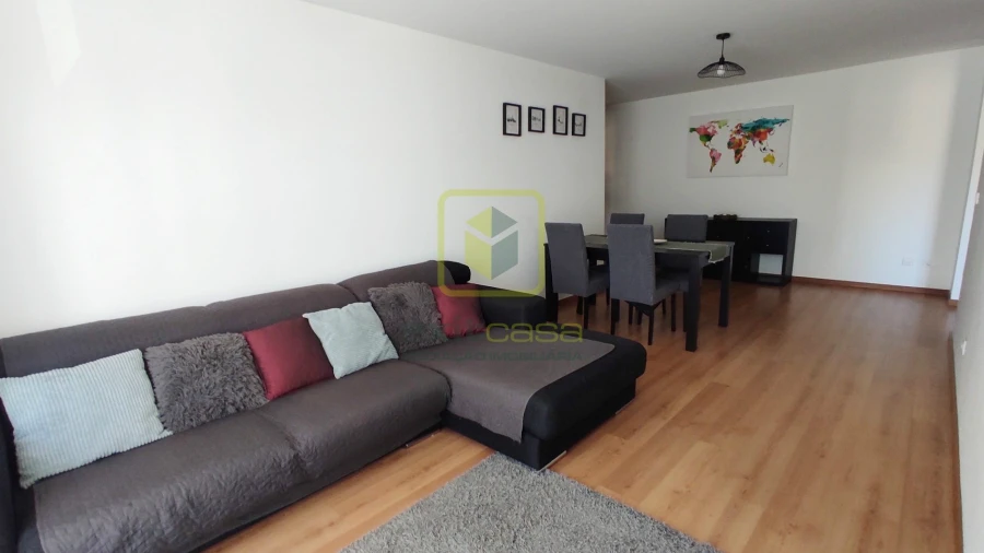 Apartamento T1 para Arrendamento em Aradas