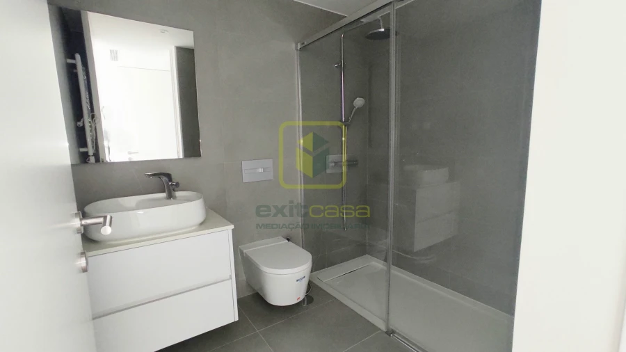 Apartamento T4 para Venda em Glória e Vera Cruz Foto 8