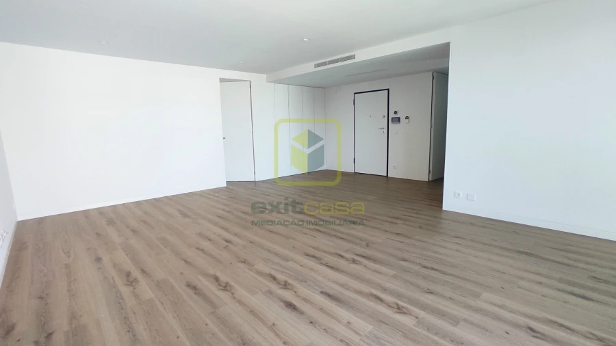 Apartamento T4 para Venda em Glória e Vera Cruz