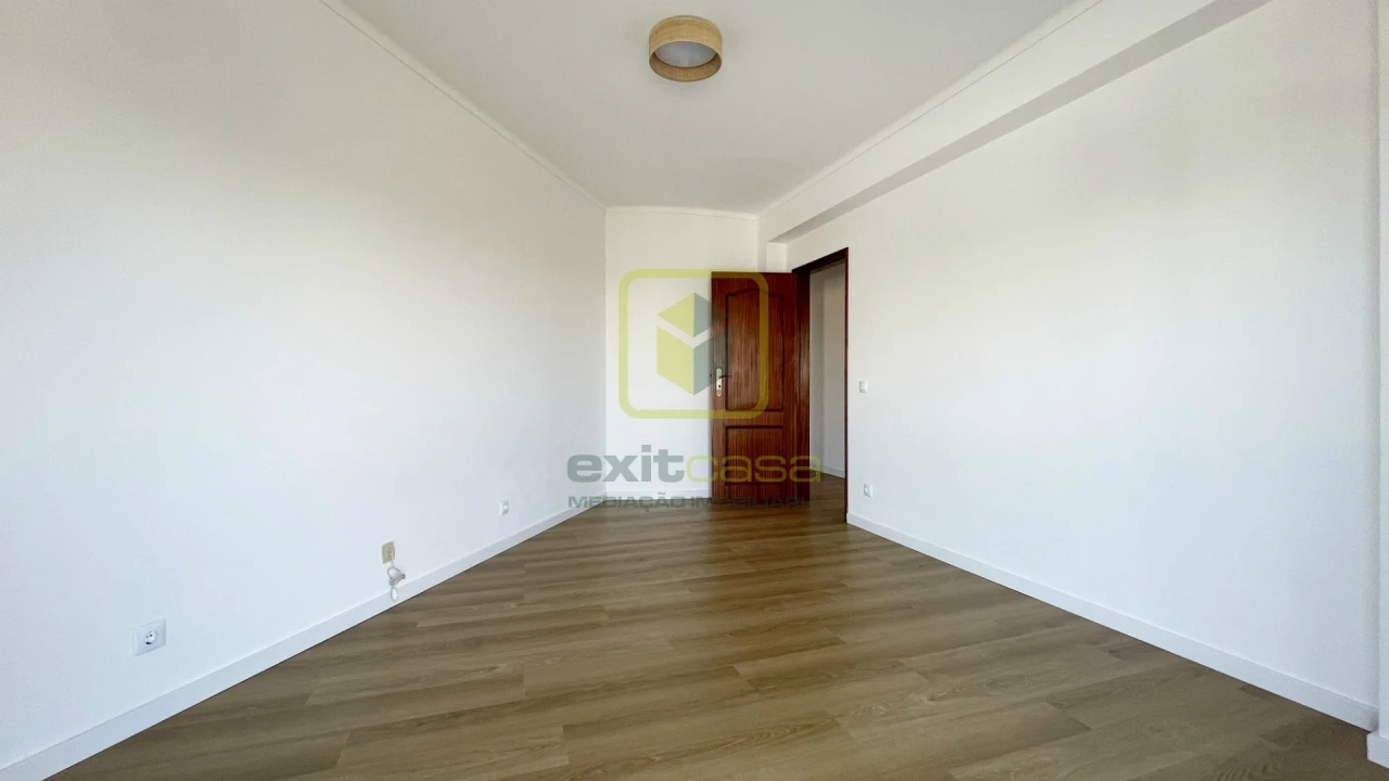 Apartamento T2 para Venda em Gafanha da Boa Hora Foto 18