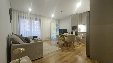 Apartamento T1 para Arrendamento em São Bernardo
