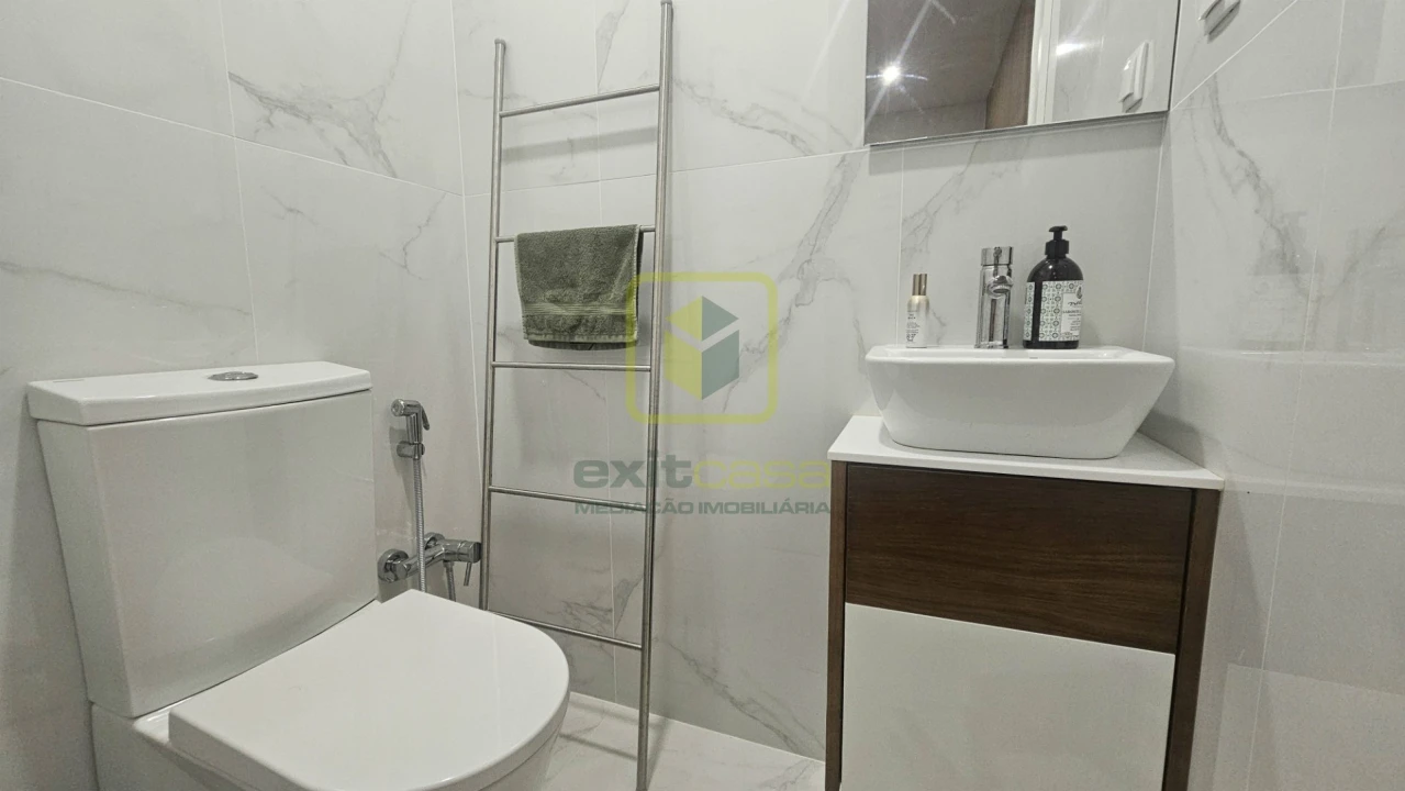 Apartamento T1 para Arrendamento em São Bernardo Foto 6