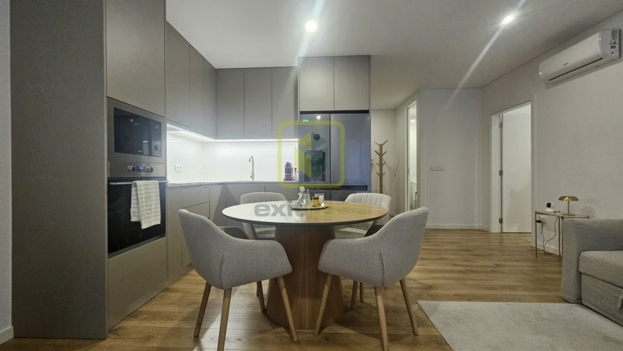 Apartamento T1 para Arrendamento em São Bernardo Foto 2