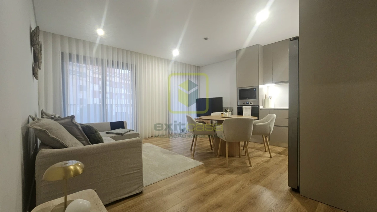 Apartamento T1 para Arrendamento em São Bernardo Foto 4