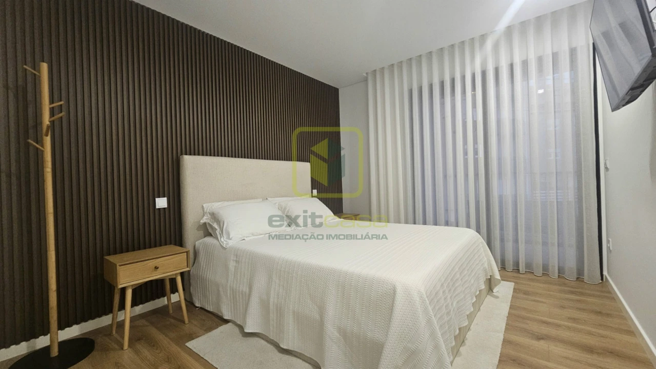 Apartamento T1 para Arrendamento em São Bernardo Foto 9