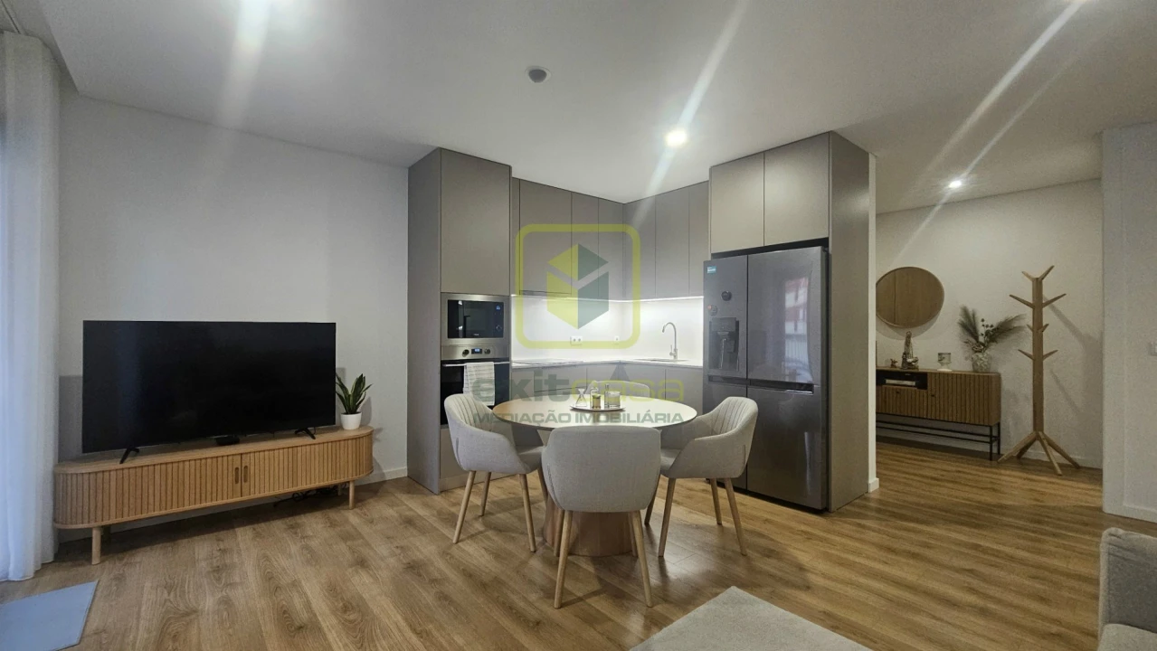 Apartamento T1 para Arrendamento em São Bernardo Foto 1