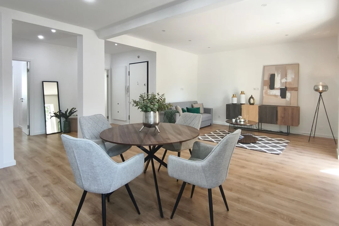 Apartamento T3 para Venda em Benfica Foto 1
