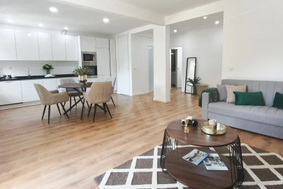 Apartamento T3 para Venda em Benfica