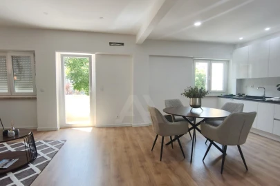 Apartamento T3 para Venda em Benfica