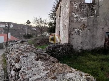 Moradia T4 para Venda em Sabugal e Aldeia de Santo António
