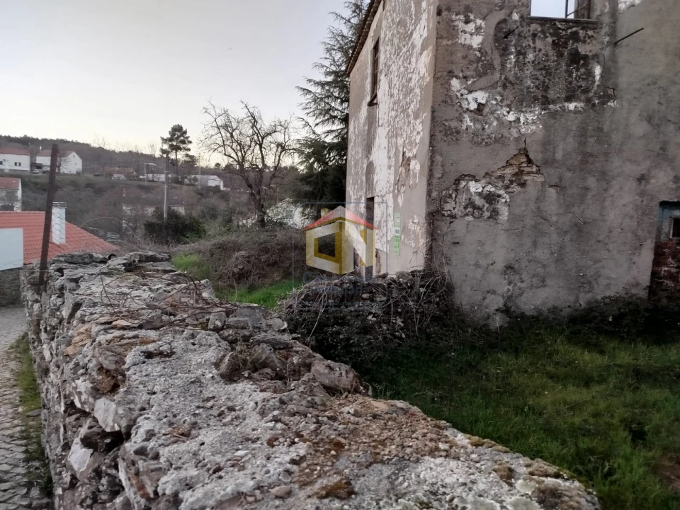 Moradia T4 para Venda em Sabugal e Aldeia de Santo António Foto 12