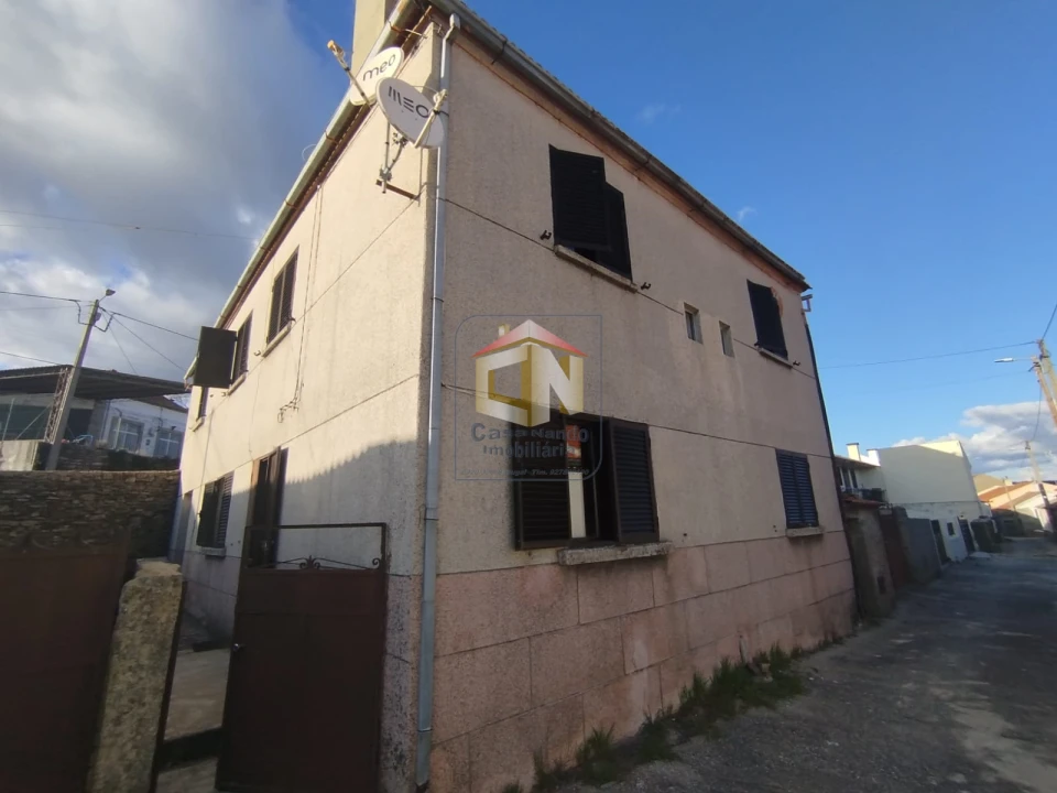 Moradia T4 para Venda em Foios Foto 1