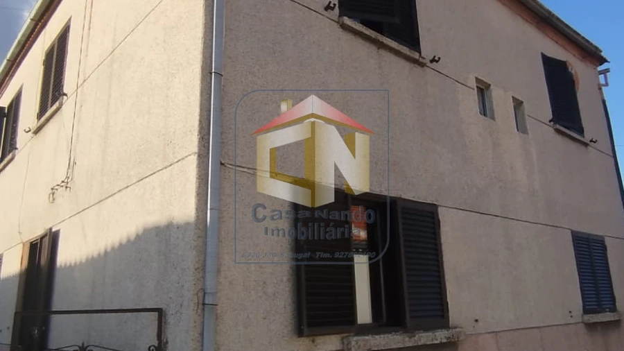 Moradia T4 para Venda em Foios