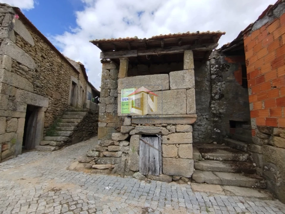 Moradia T1 para Venda em Seixo do Côa e Vale Longo Foto 5