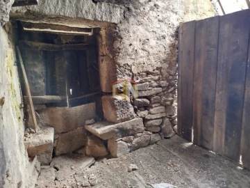 Moradia T1 para Venda em Seixo do Côa e Vale Longo