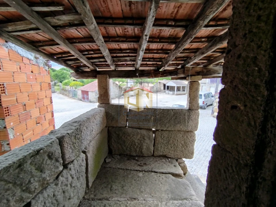 Moradia T1 para Venda em Seixo do Côa e Vale Longo Foto 12