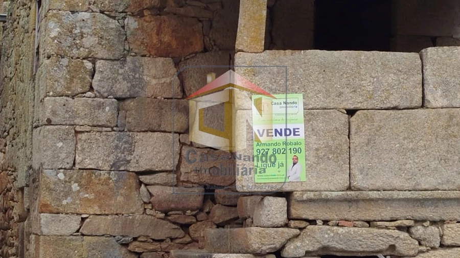 Moradia T1 para Venda em Seixo do Côa e Vale Longo