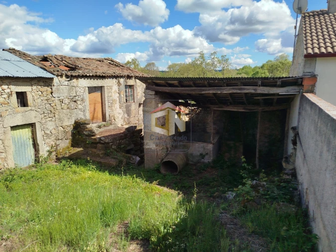 Moradia T3 para Venda em Rendo Foto 14