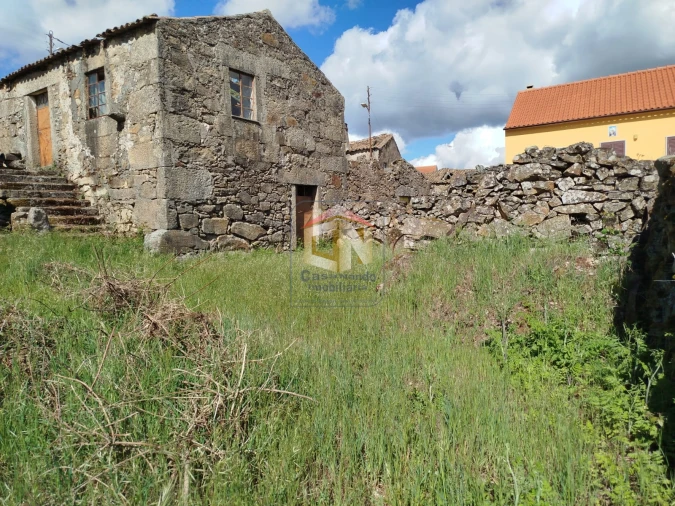 Moradia T3 para Venda em Rendo Foto 22