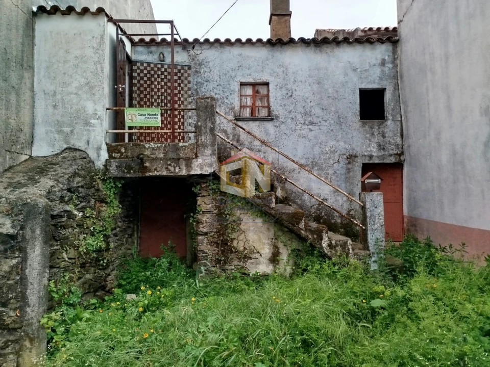 Moradia T2 para Venda em Malcata Foto 1