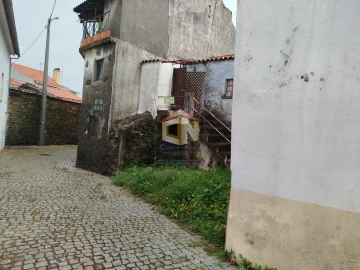 Moradia T2 para Venda em Malcata