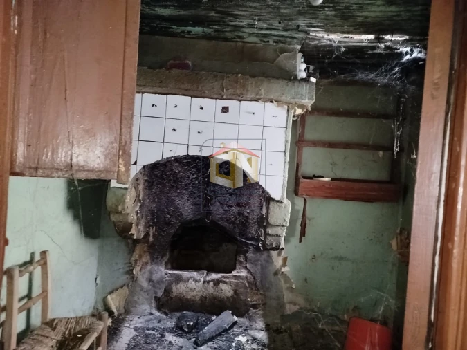Moradia T2 para Venda em Malcata Foto 3