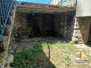 Moradia T2 para Venda em Seixo do Côa e Vale Longo