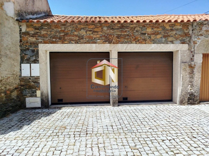 Garagem para Venda em Malcata Foto 2