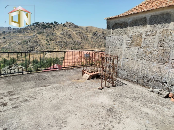 Moradia T2 para Venda em Sortelha Foto 12
