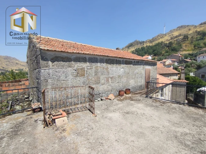 Moradia T2 para Venda em Sortelha Foto 11