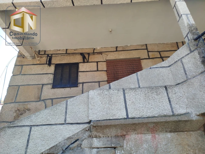 Moradia T2 para Venda em Sortelha Foto 4