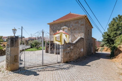 Moradia T5 para Venda em Souto