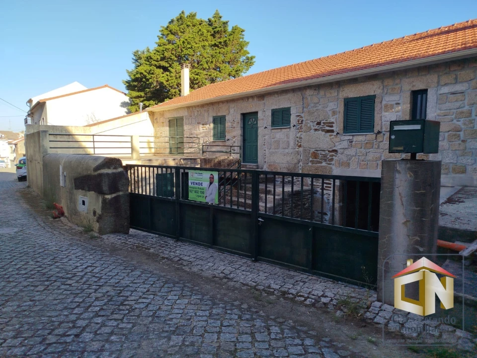 Moradia T4 para Venda em Sabugal e Aldeia de Santo António Foto 6