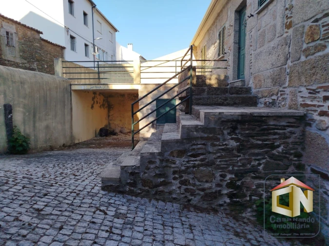 Moradia T4 para Venda em Sabugal e Aldeia de Santo António Foto 10