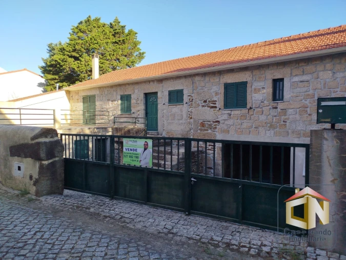 Moradia T4 para Venda em Sabugal e Aldeia de Santo António Foto 4