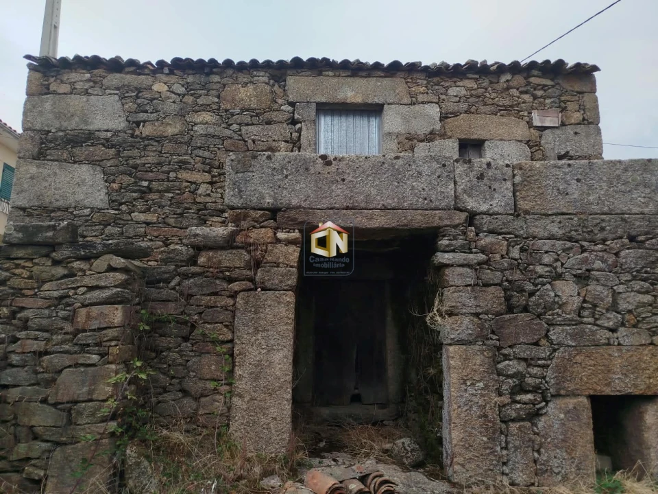 Moradia T5 para Venda em Lajeosa e Forcalhos Foto 4