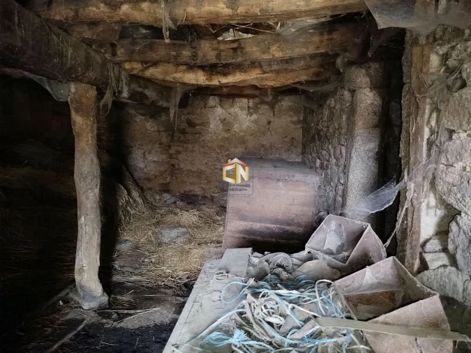 Moradia T5 para Venda em Lajeosa e Forcalhos Foto 25