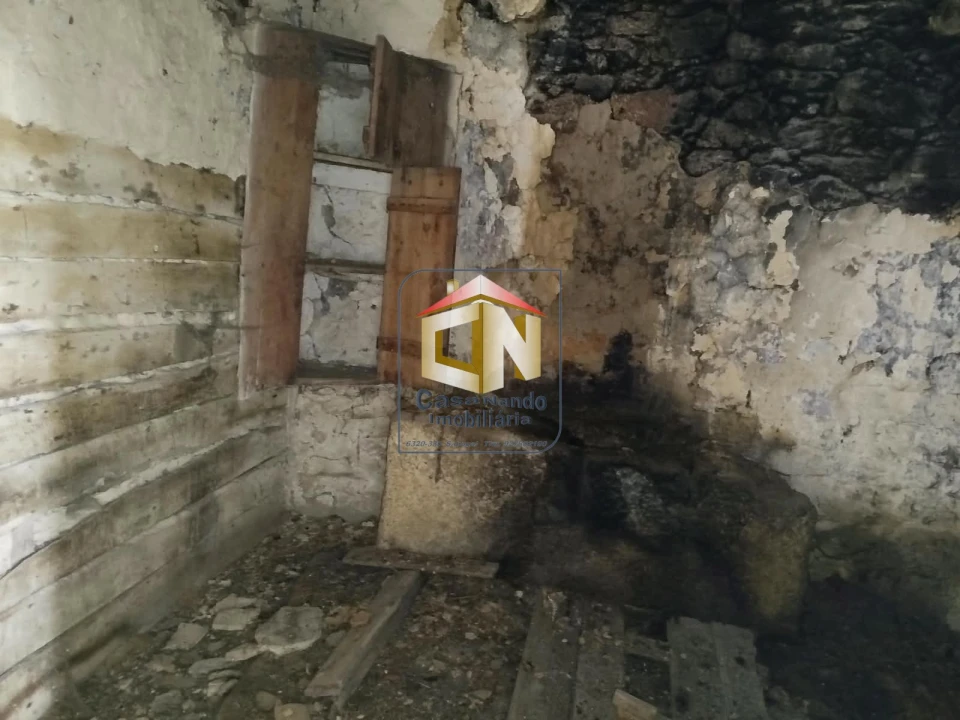 Moradia T5 para Venda em Lajeosa e Forcalhos Foto 48