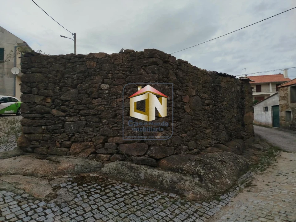 Moradia T5 para Venda em Lajeosa e Forcalhos Foto 55