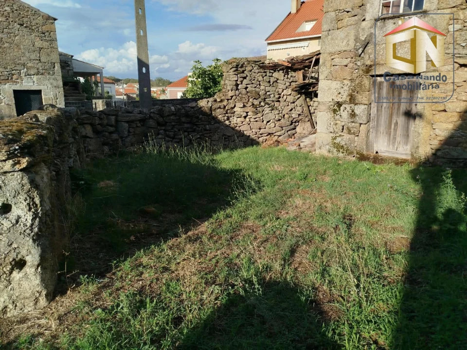 Moradia T2 para Venda em Lajeosa e Forcalhos Foto 9