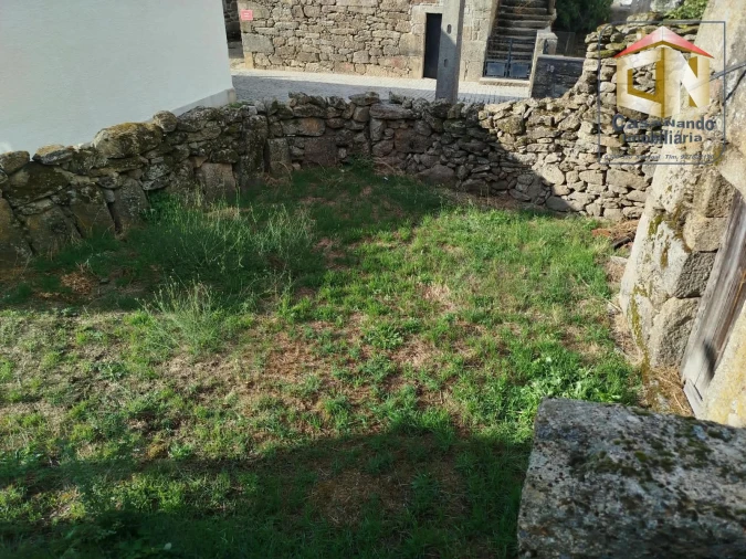 Moradia T2 para Venda em Lajeosa e Forcalhos Foto 10