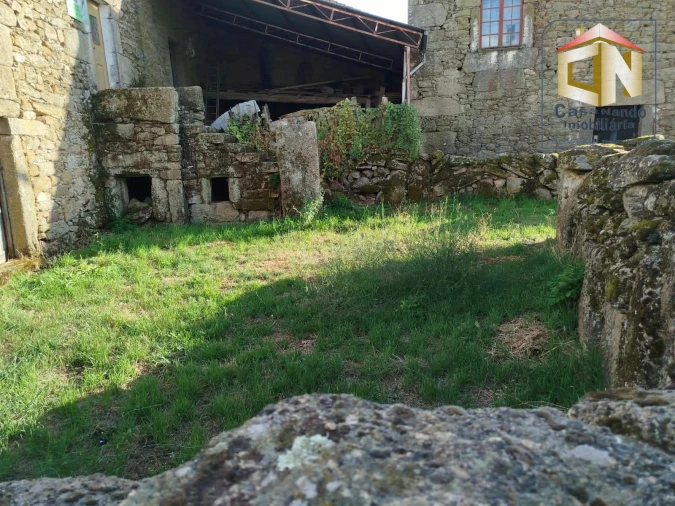 Moradia T2 para Venda em Lajeosa e Forcalhos Foto 8