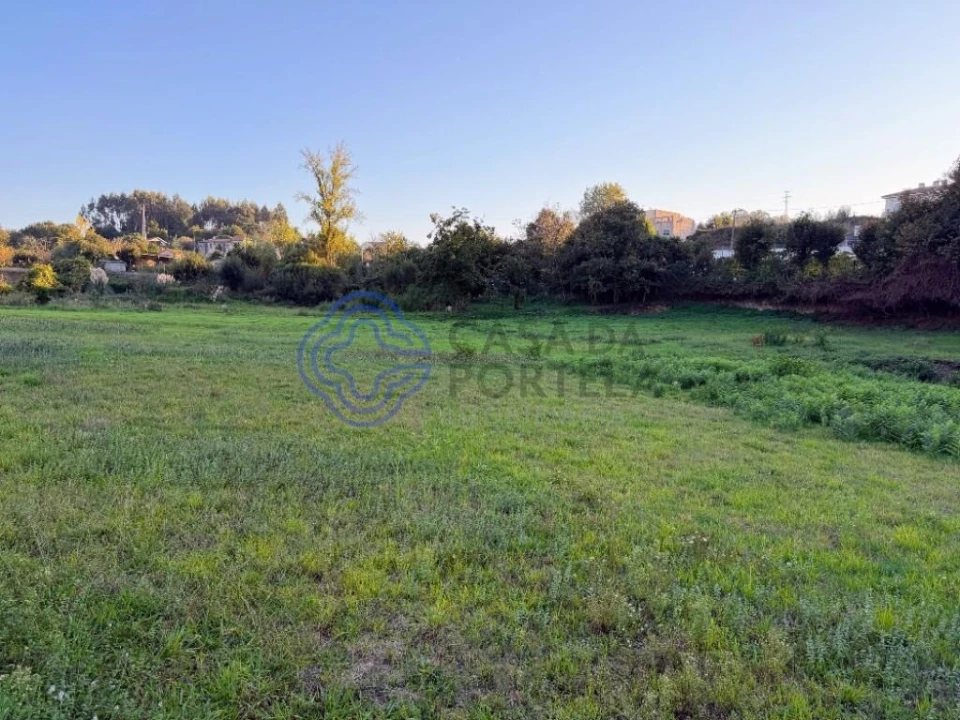 Terreno para Venda em Pedroso e Seixezelo Foto 3