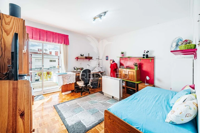 Apartamento T2 para Venda em Massamá e Monte Abraão Foto 8