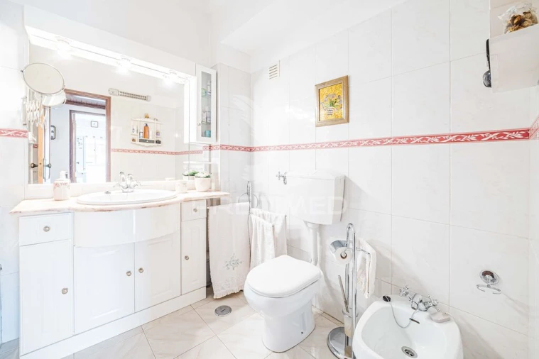 Apartamento T2 para Venda em Massamá e Monte Abraão Foto 18