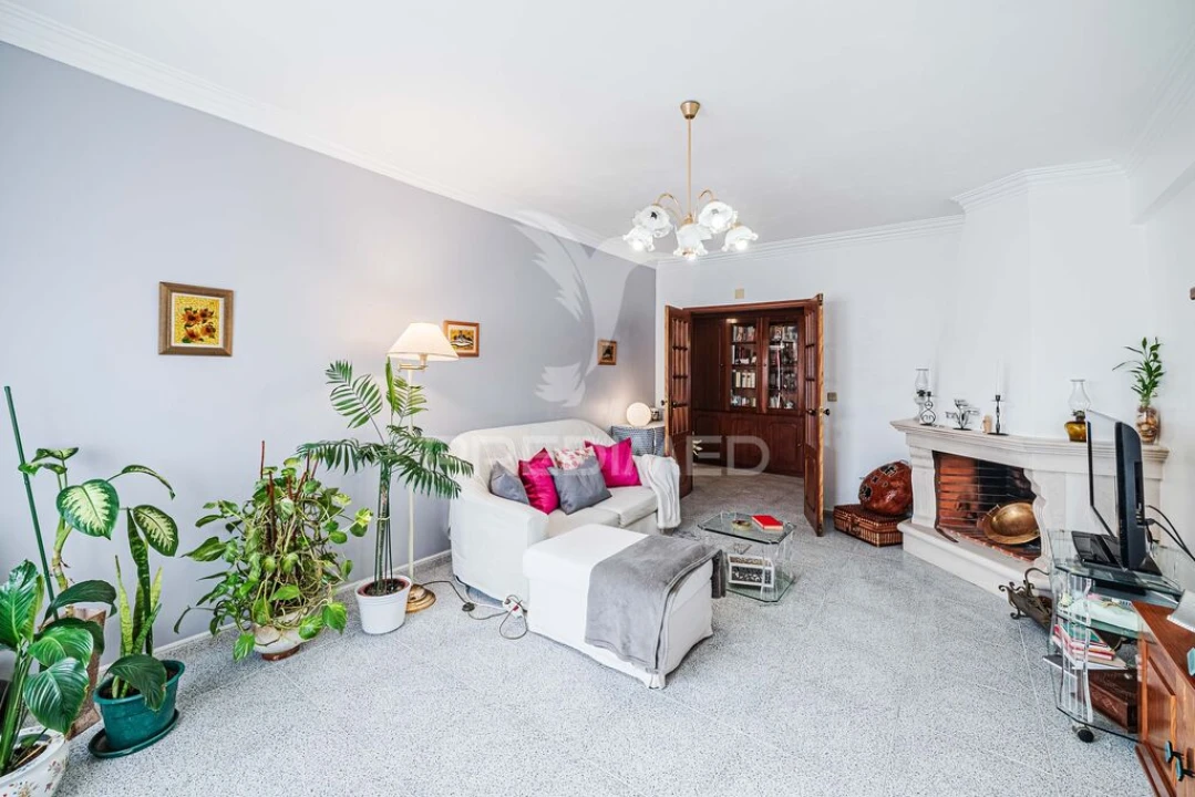 Apartamento T2 para Venda em Massamá e Monte Abraão Foto 6