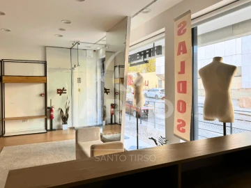 Loja para Venda em Santo Tirso, Couto (Santa Cristina e São Miguel) e Burgães