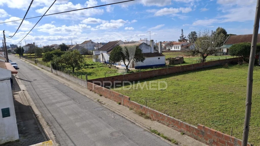 Moradia T3 para Venda em Longueira/Almograve Foto 10