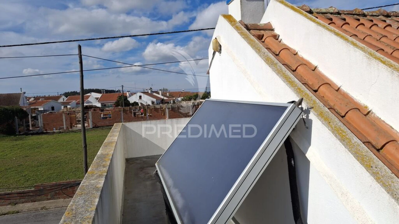 Moradia T3 para Venda em Longueira/Almograve Foto 9