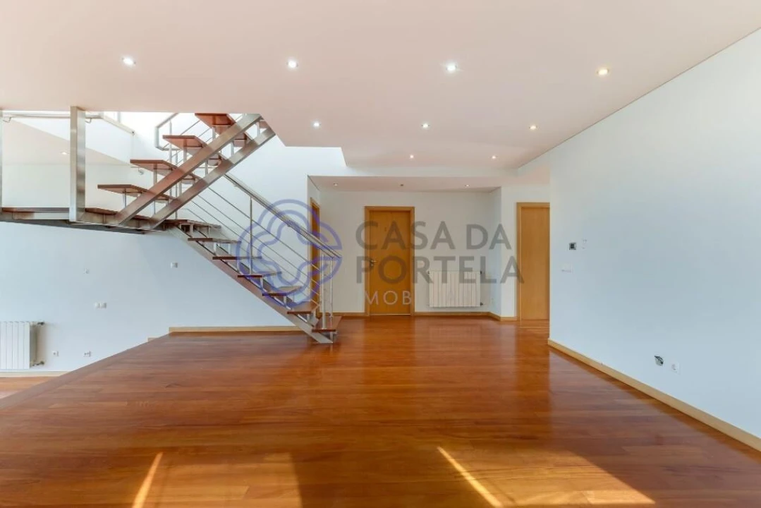 Moradia T4 para Venda em Ancora Foto 4